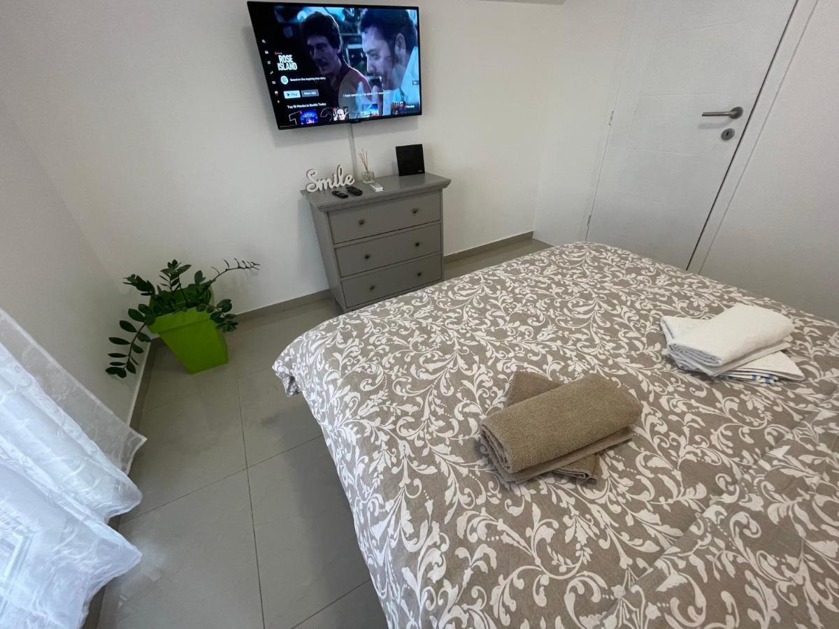 Appartement Apartman 1 à Sremska Mitrovica Extérieur photo